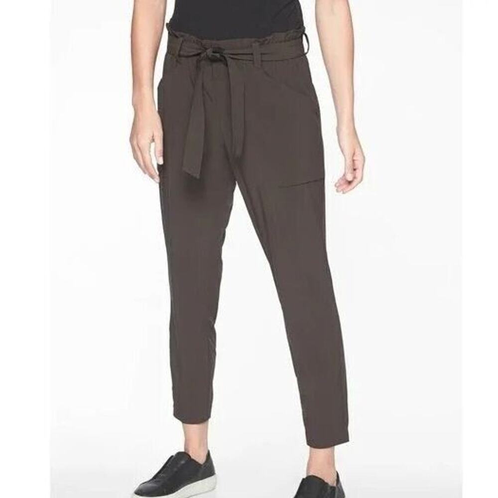 Athleta Womens Featherweight Skyline Tapered Paperbag Trouser Pants Sz 6 Stretch